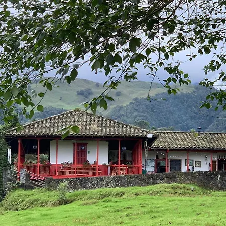 Hostal la Laguna-3